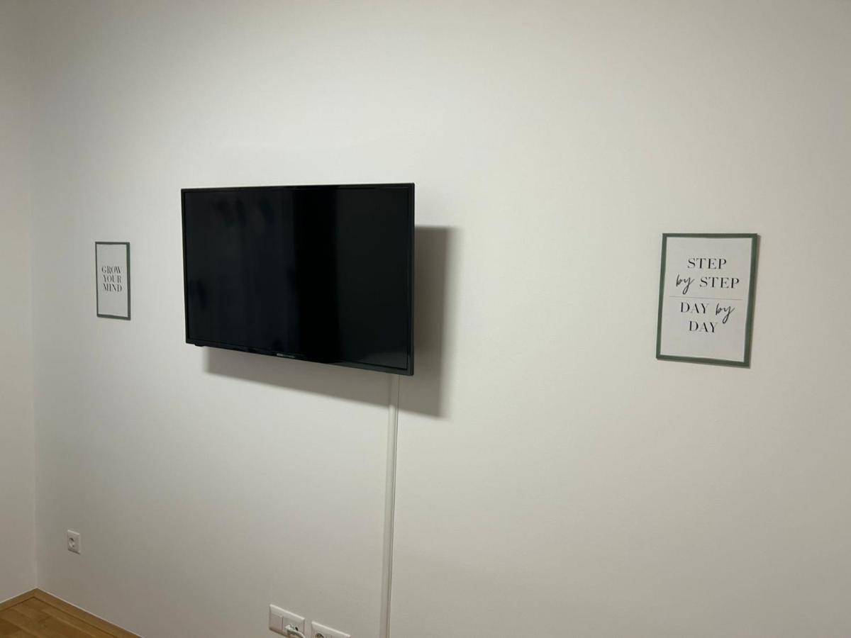 Paky Appartements 00322 ブルック・アン・デア・ライタ エクステリア 写真