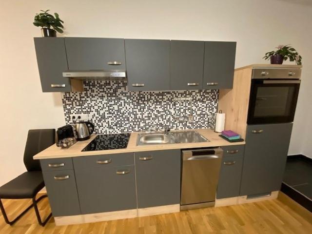 Paky Appartements 00322 ブルック・アン・デア・ライタ エクステリア 写真